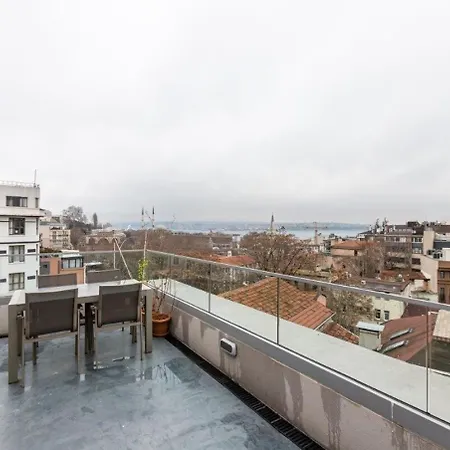 Penthouse Duplex 4br25bath Terrace Views! #258 公寓 *