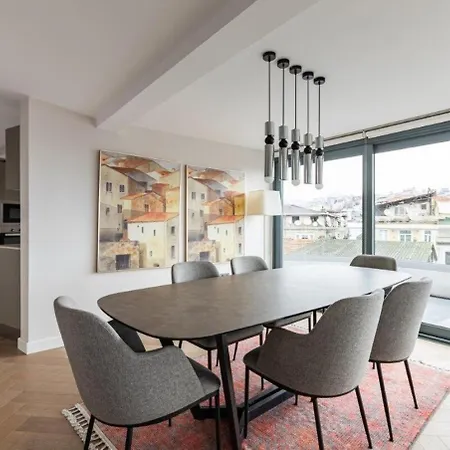 Penthouse Duplex 4br25bath Terrace Views! #258 公寓 *