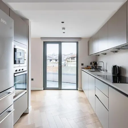 Penthouse Duplex 4br25bath Terrace Views! #258 * イスタンブール