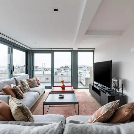 Penthouse Duplex 4br25bath Terrace Views! #258 公寓 *