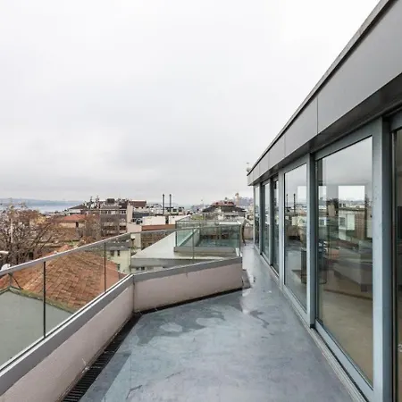 Penthouse Duplex 4br25bath Terrace Views! #258 アパート *