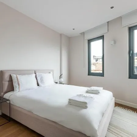 Apartment Penthouse Duplex 4br25bath Terrace Views! #258