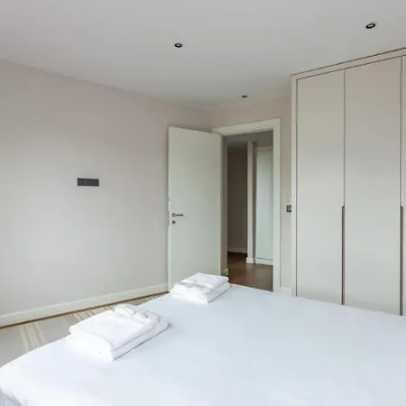 Daire Penthouse Duplex 4br25bath Terrace Views! #258 İstanbul