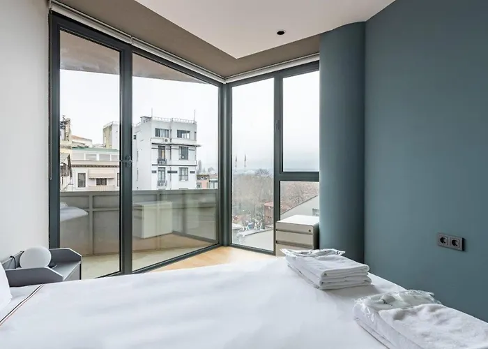 Penthouse Duplex 4br25bath Terrace Views! #258 Apartment