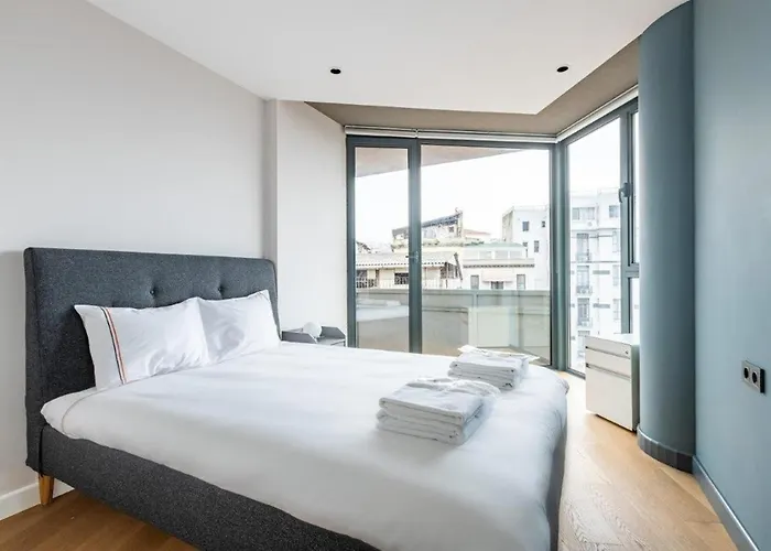 Apartment Penthouse Duplex 4br25bath Terrace Views! #258