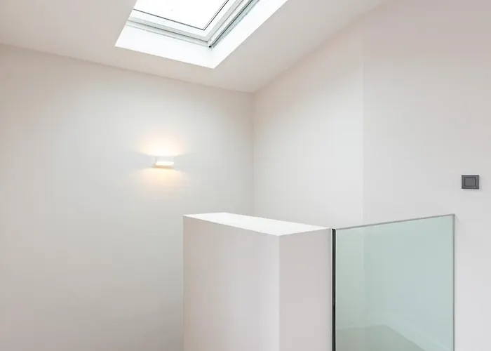 Apartment Penthouse Duplex 4br25bath Terrace Views! #258 *