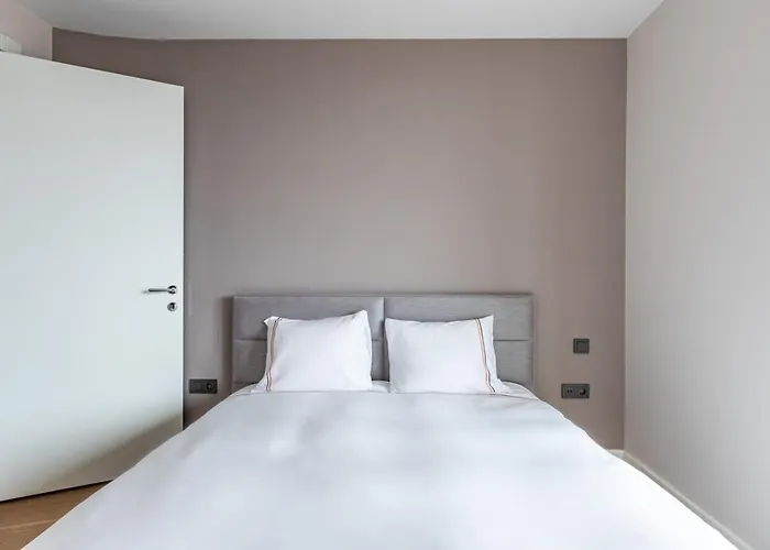 Penthouse Duplex 4br25bath Terrace Views! #258 Apartment