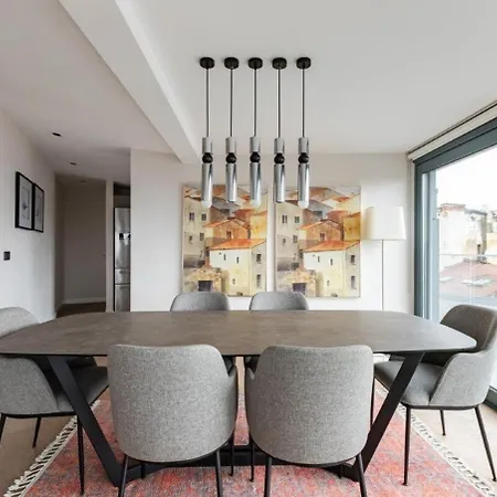 Penthouse Duplex 4br25bath Terrace Views! #258