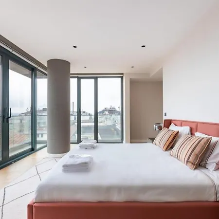 Penthouse Duplex 4br25bath Terrace Views! #258